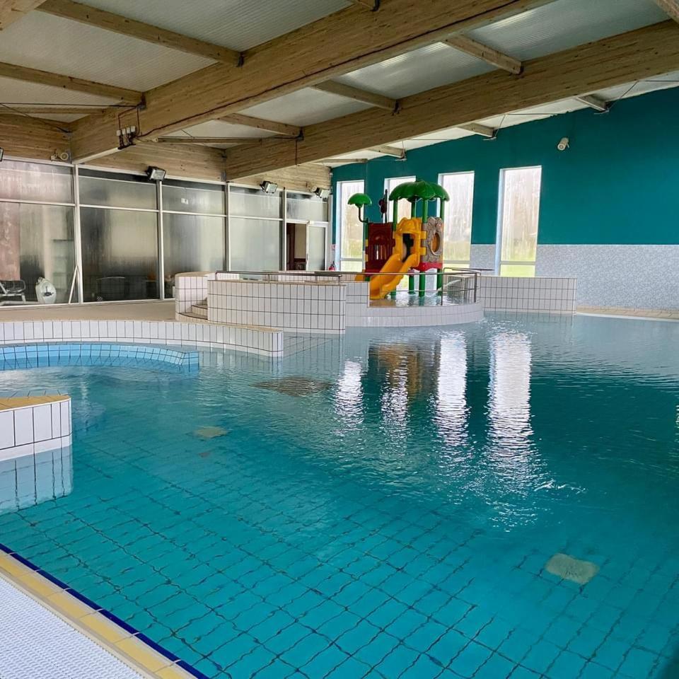 cottage chaleureux dans domaine privé Signy-le-Petit Extérieur photo